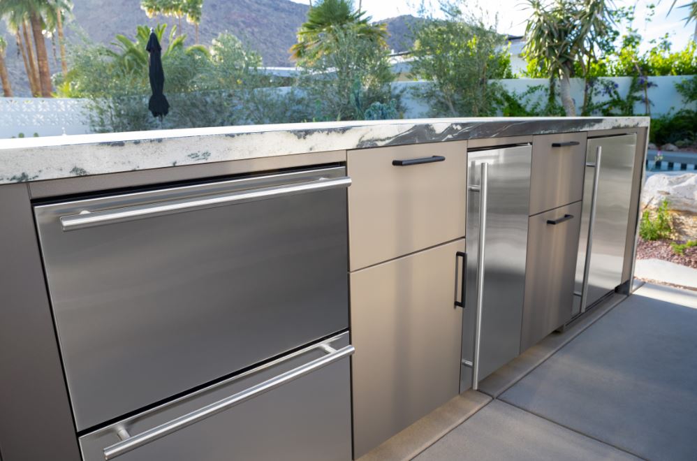 U-Line - 5.4 Cu. Ft. Built-In Mini Fridge - Stainless Steel