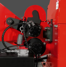 Load image into Gallery viewer, 25hp 750cc Twin Cylinder ZONSEN Petrol Engine 7" Hydraulic Feeding Wood Chipper, DCH7