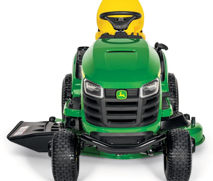 John Deere S140 Lawn Tractor