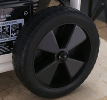 Load image into Gallery viewer, Pulsar PG6580E-6580W Generator RATED 5500W Carb Approved