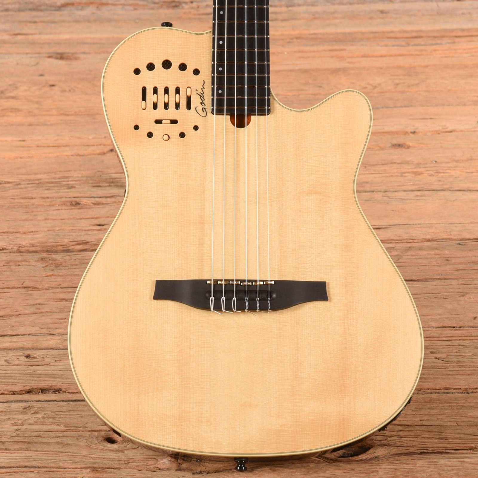 Godin Multiac Nylon Deluxe Natural 2022